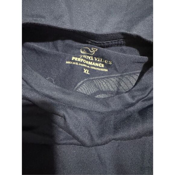 Vineyard Vines performance blue tee whale boys XL youth - Picture 3 of 6